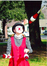 Performers - Clowns Stiltwalkers Jugglers Magicians