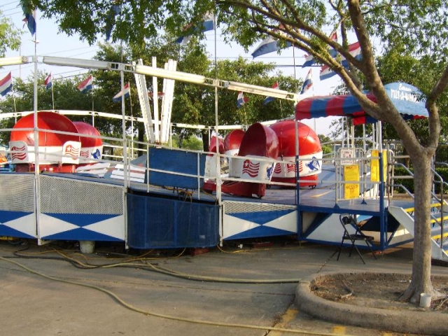 Tilt-O-Whirl Side View